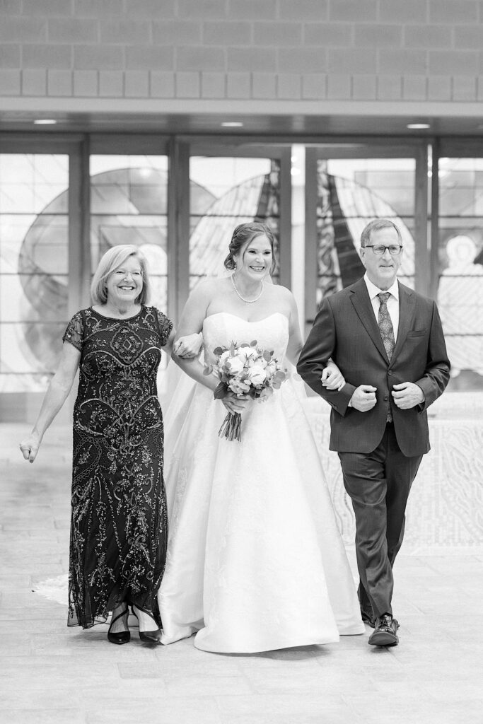 Church of the Resurrection Solon Wedding Photos