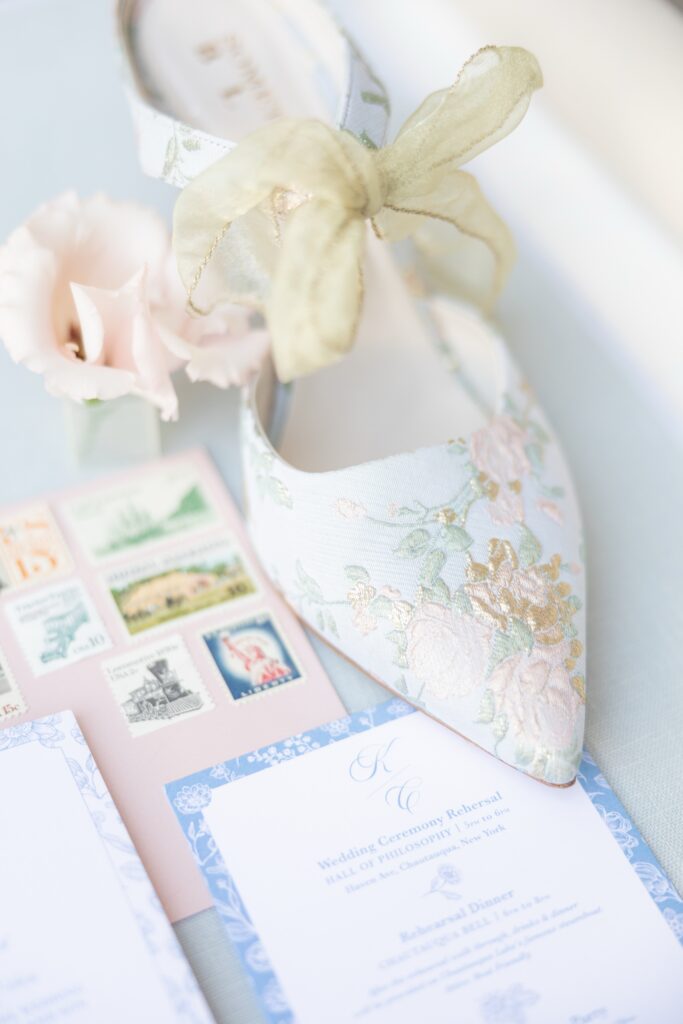 vintage-inspired wedding details Catholic wedding photographer in Cleveland Ohio